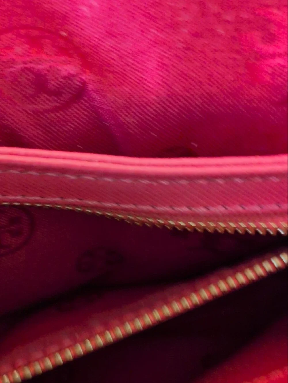 Tory Burch Robinson Mini Chain Crossbody Hot Pink